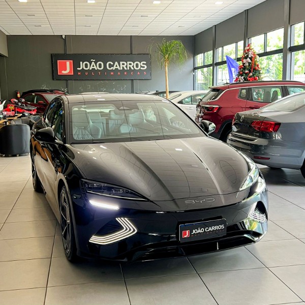 BYD SEAL AWD ELÉTRICO 2025/2025 JOÃO CARROS MULTIMARCAS GUAPORÉ / Carros no Vale