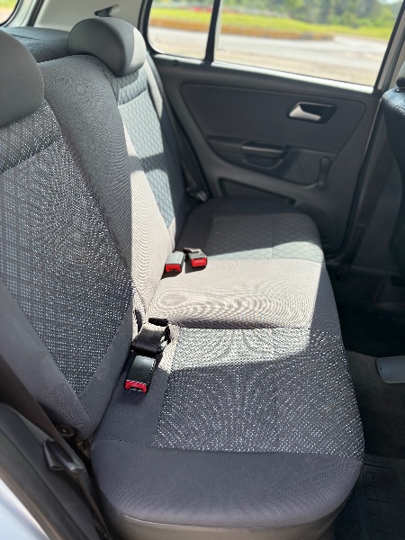 VOLKSWAGEN FOX 1.6 G2 TREND 4P 2013/2013 NEURI VEÍCULOS LAJEADO / Carros no Vale