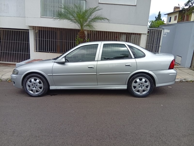 CHEVROLET VECTRA CD 2.2 2004/2004 ALTERNATIVA VEÍCULOS LAJEADO / Carros no Vale