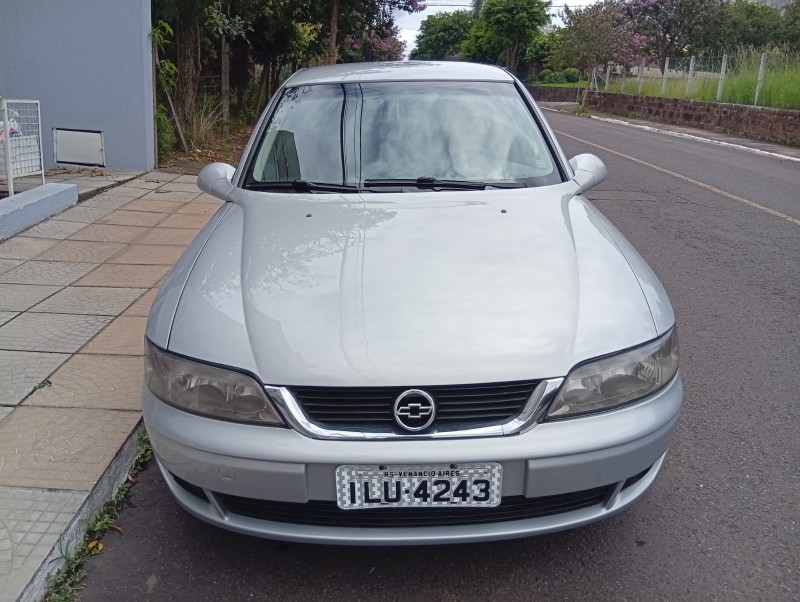 CHEVROLET VECTRA CD 2.2 2004/2004 ALTERNATIVA VEÍCULOS LAJEADO / Carros no Vale