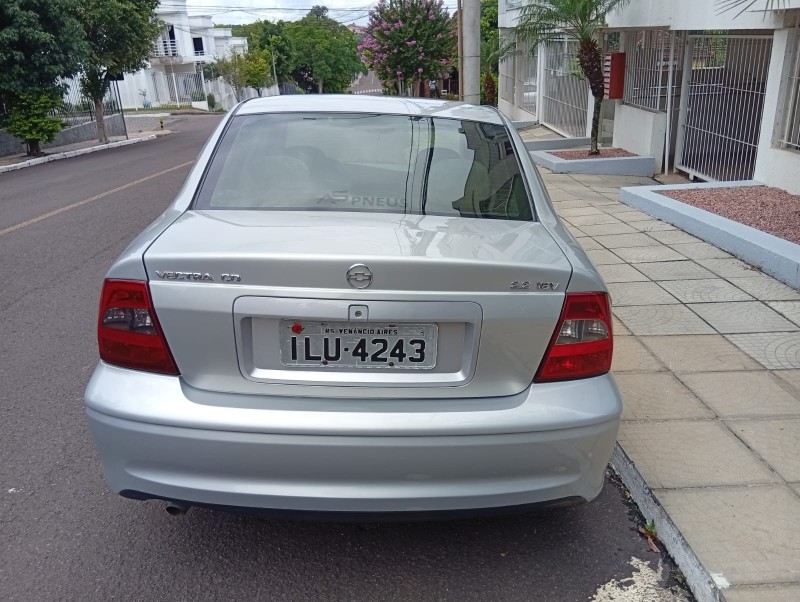 CHEVROLET VECTRA CD 2.2 2004/2004 ALTERNATIVA VEÍCULOS LAJEADO / Carros no Vale