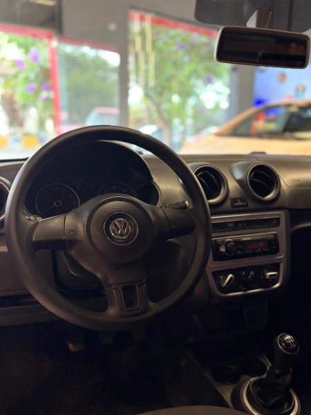 VOLKSWAGEN SAVEIRO TRENDLINE 1.6 T.FLEX 8V 2014/2015 JM AUTOMÓVEIS VENÂNCIO AIRES / Carros no Vale