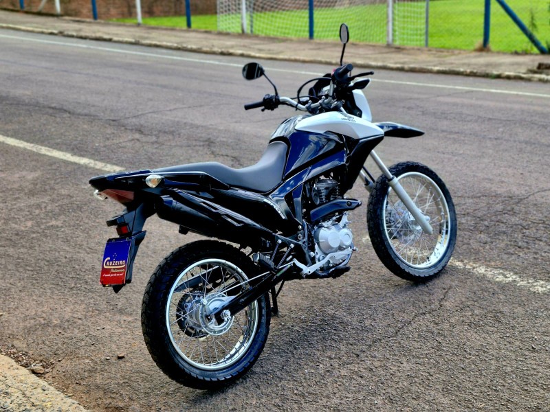 HONDA MOTOS NXR 160 BROS ESD 2015/2015 CRUZEIRO MULTIMARCAS CRUZEIRO DO SUL / Carros no Vale