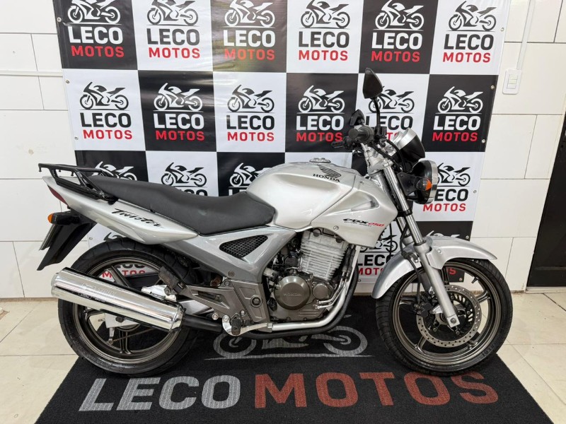 HONDA MOTOS CBX 250 TWISTER 2005/2005 LECO MOTOS VENÂNCIO AIRES / Carros no Vale HONDA MOTOS CBX 250 TWISTER 2005/2005 LECO MOTOS VENÂNCIO AIRES / Carros no Vale