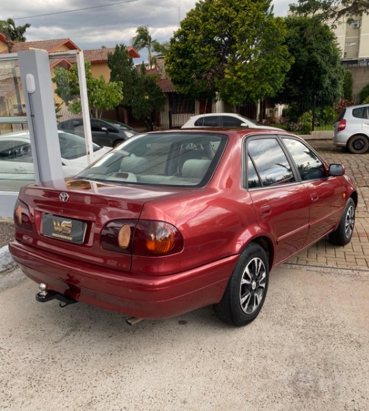 TOYOTA COROLLA 1.6 GLI 16V 1997/1998 WS MULTIMARCAS VENÂNCIO AIRES / Carros no Vale