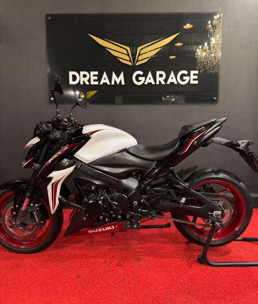 SUZUKI MOTOS GSX R 1000 /2019 EXCLUSIVO VEÍCULOS SANTA CRUZ DO SUL / Carros no Vale