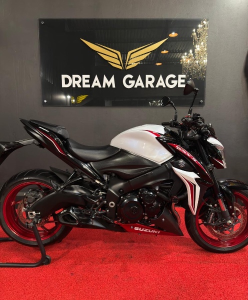 SUZUKI MOTOS GSX R 1000 /2019 EXCLUSIVO VEÍCULOS SANTA CRUZ DO SUL / Carros no Vale