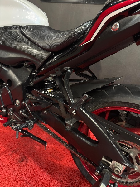 SUZUKI MOTOS GSX R 1000 /2019 EXCLUSIVO VEÍCULOS SANTA CRUZ DO SUL / Carros no Vale