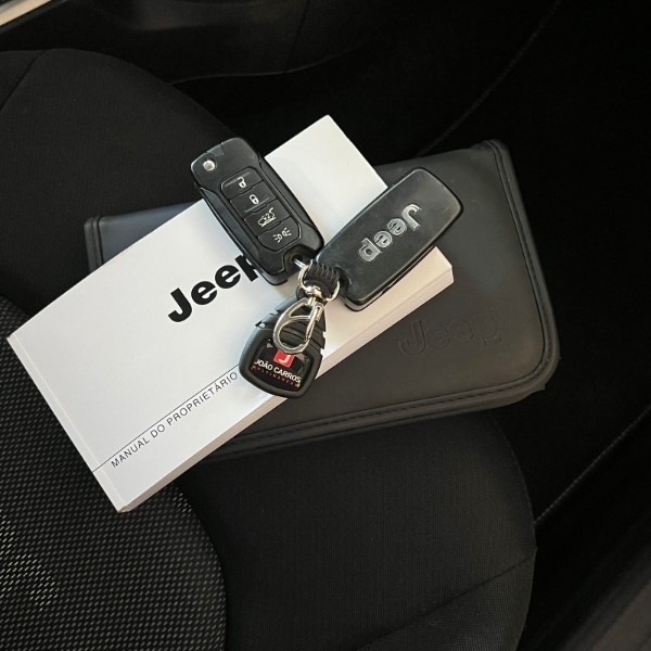 JEEP RENEGADE LONGITUDE 2.0 4X4 2016/2016 JOÃO CARROS MULTIMARCAS GUAPORÉ / Carros no Vale