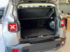 JEEP RENEGADE LONGITUDE 2.0 4X4 2016/2016 JOÃO CARROS MULTIMARCAS GUAPORÉ / Carros no Vale