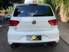 VOLKSWAGEN FOX 1.6 TRENDLINE 8V 2015/2016 ESTAÇÃO DO CARRO ESTRELA / Carros no Vale