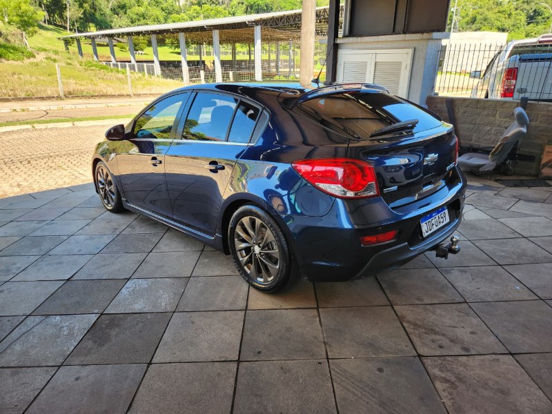 CHEVROLET CRUZE SPORT6 LT 1.8 2014/2014 TS VEÍCULOS ANTA GORDA / Carros no Vale