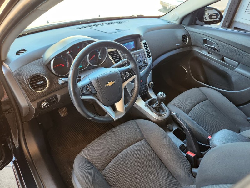 CHEVROLET CRUZE SPORT6 LT 1.8 2014/2014 TS VEÍCULOS ANTA GORDA / Carros no Vale