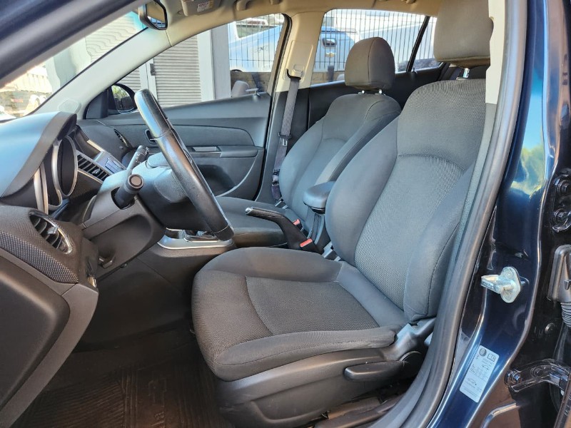 CHEVROLET CRUZE SPORT6 LT 1.8 2014/2014 TS VEÍCULOS ANTA GORDA / Carros no Vale