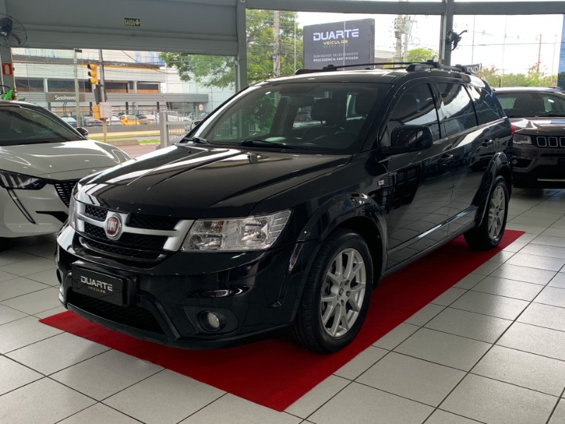 FIAT FREEMONT 2.4 PRECISION 16V GASOLINA 4P AUTOMÁTICO 2014/2014 DUARTE VEÍCULOS PORTO ALEGRE / Carros no Vale