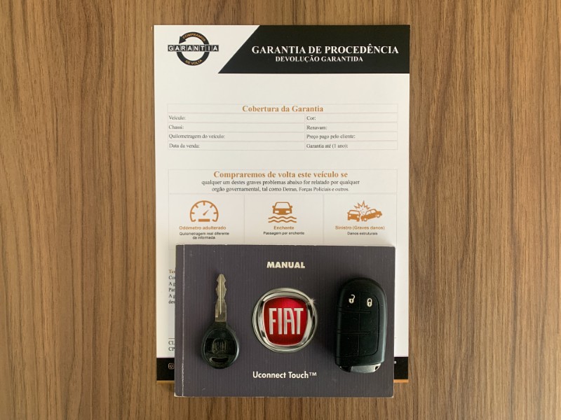 FIAT FREEMONT 2.4 PRECISION 16V GASOLINA 4P AUTOMÁTICO 2014/2014 DUARTE VEÍCULOS PORTO ALEGRE / Carros no Vale