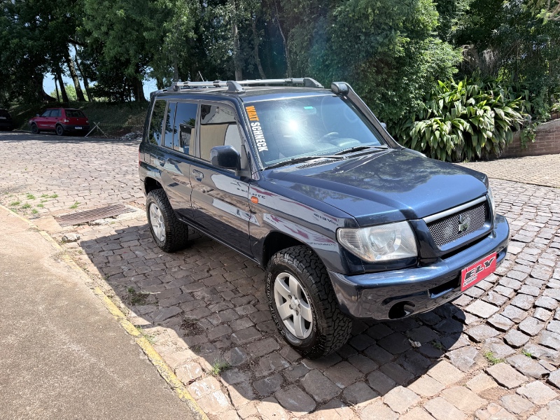 MITSUBISHI PAJERO TR4 2.0 4X4 16V 2004/2004 ELY AUTOMÓVEIS LAJEADO / Carros no Vale