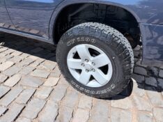 MITSUBISHI PAJERO TR4 2.0 4X4 16V 2004/2004 ELY AUTOMÓVEIS LAJEADO / Carros no Vale