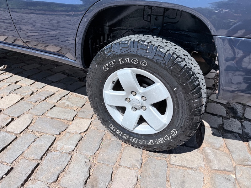 MITSUBISHI PAJERO TR4 2.0 4X4 16V 2004/2004 ELY AUTOMÓVEIS LAJEADO / Carros no Vale