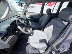 MITSUBISHI PAJERO TR4 2.0 4X4 16V 2004/2004 ELY AUTOMÓVEIS LAJEADO / Carros no Vale