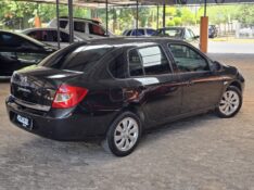 RENAULT SYMBOL PRIVILEGE 1.6 2013/2013 RICARDO VEÍCULOS TEUTÔNIA / Carros no Vale