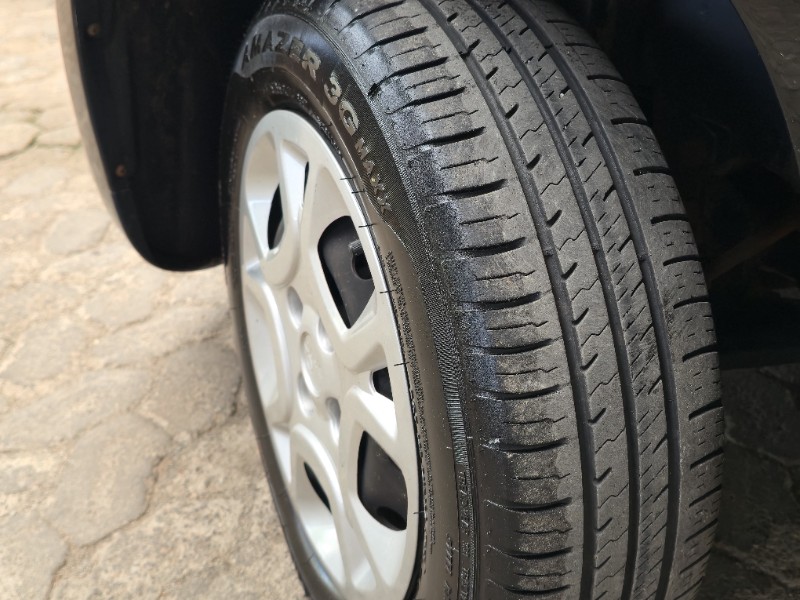 FIAT UNO VIVACE CELEB. 1.0 EVO F.FLEX 8V 5P 2010/2011 RICARDO VEÍCULOS TEUTÔNIA / Carros no Vale