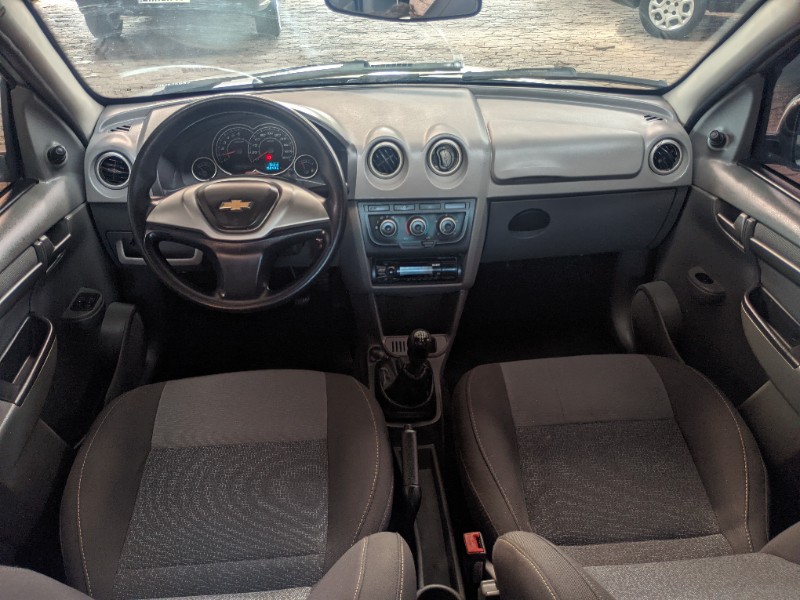 CHEVROLET PRISMA SED. LT 1.4 8V FLEXPOWER 4P 2011/2012 RICARDO VEÍCULOS TEUTÔNIA / Carros no Vale