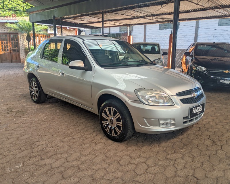 CHEVROLET PRISMA SED. LT 1.4 8V FLEXPOWER 4P 2011/2012 RICARDO VEÍCULOS TEUTÔNIA / Carros no Vale