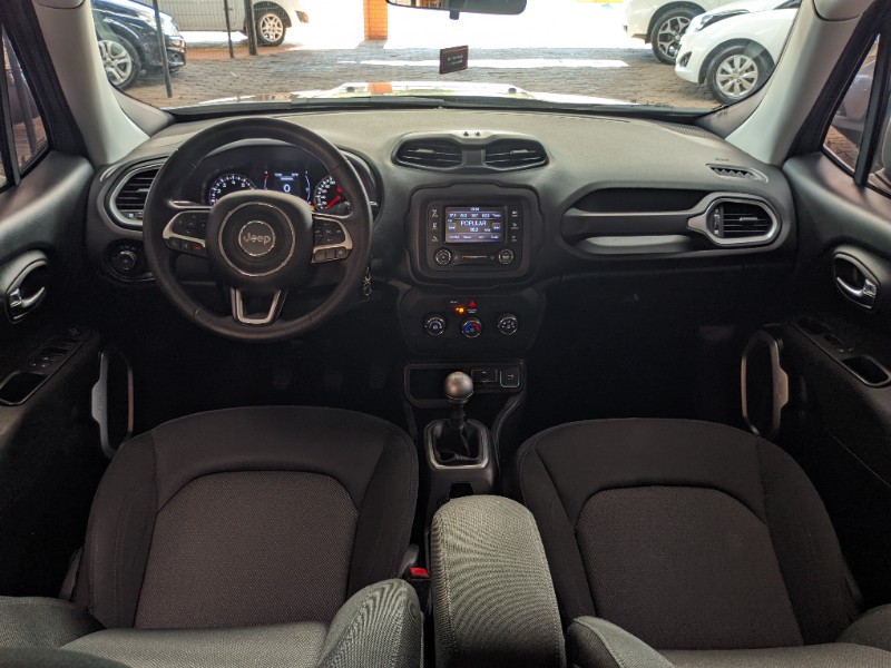 JEEP RENEGADE 1.8 16V FLEX 4P MANUAL 2018/2019 RICARDO VEÍCULOS TEUTÔNIA / Carros no Vale
