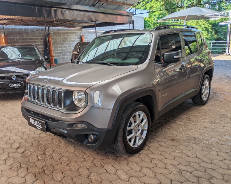 JEEP RENEGADE 1.8 16V FLEX 4P MANUAL 2018/2019 RICARDO VEÍCULOS TEUTÔNIA / Carros no Vale