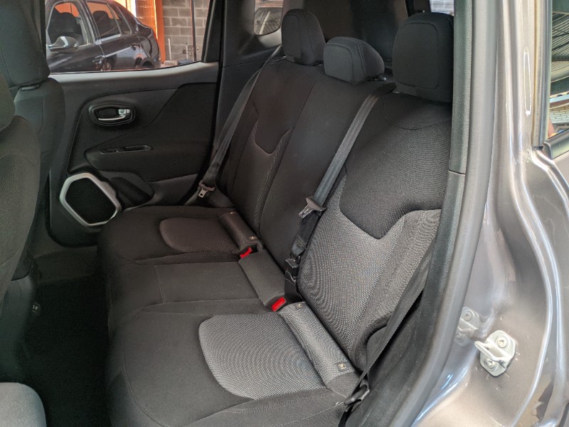 JEEP RENEGADE 1.8 16V FLEX 4P MANUAL 2018/2019 RICARDO VEÍCULOS TEUTÔNIA / Carros no Vale