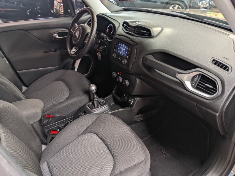 JEEP RENEGADE 1.8 16V FLEX 4P MANUAL 2018/2019 RICARDO VEÍCULOS TEUTÔNIA / Carros no Vale