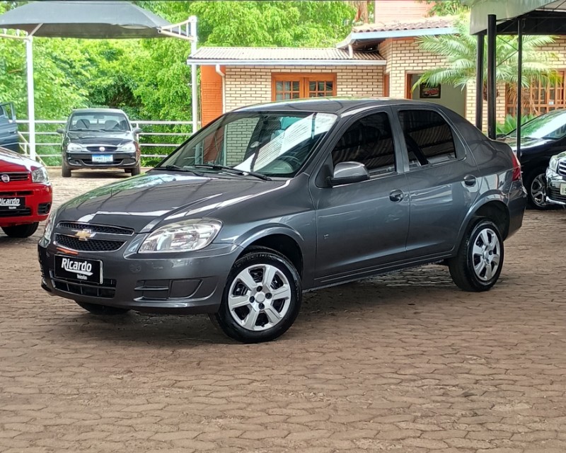 CHEVROLET PRISMA SED. LT 1.4 8V FLEXPOWER 4P 2011/2012 RICARDO VEÍCULOS TEUTÔNIA / Carros no Vale