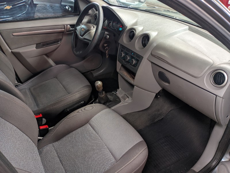 CHEVROLET PRISMA SED. LT 1.4 8V FLEXPOWER 4P 2011/2012 RICARDO VEÍCULOS TEUTÔNIA / Carros no Vale