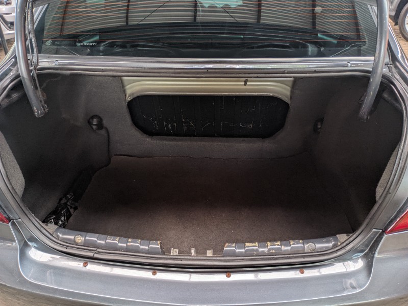 CHEVROLET PRISMA SED. LT 1.4 8V FLEXPOWER 4P 2011/2012 RICARDO VEÍCULOS TEUTÔNIA / Carros no Vale