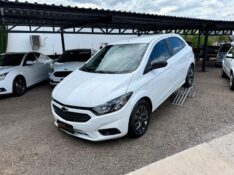 CHEVROLET ONIX HATCH JOY 1.0 8V FLEX 5P MEC. 2021/2021 AR MULTIMARCAS VENÂNCIO AIRES / Carros no Vale
