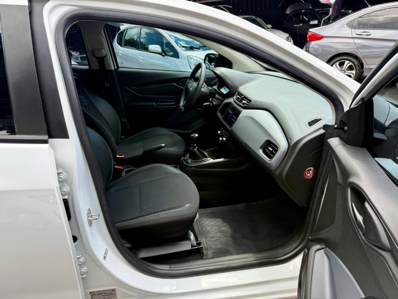 CHEVROLET ONIX HATCH JOY 1.0 8V FLEX 5P MEC. 2021/2021 AR MULTIMARCAS VENÂNCIO AIRES / Carros no Vale