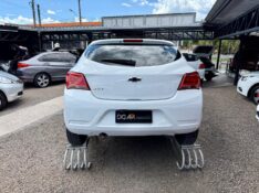 CHEVROLET ONIX HATCH JOY 1.0 8V FLEX 5P MEC. 2021/2021 AR MULTIMARCAS VENÂNCIO AIRES / Carros no Vale