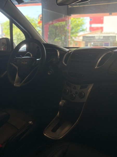 CHEVROLET TRACKER 1.8 LTZ 2015/2015 JM AUTOMÓVEIS VENÂNCIO AIRES / Carros no Vale
