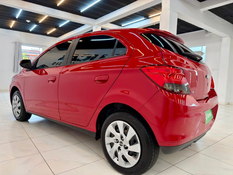CHEVROLET ONIX LT 1.4 8V 2014/2014 LUCAS AUTOMÓVEIS BOM RETIRO DO SUL / Carros no Vale