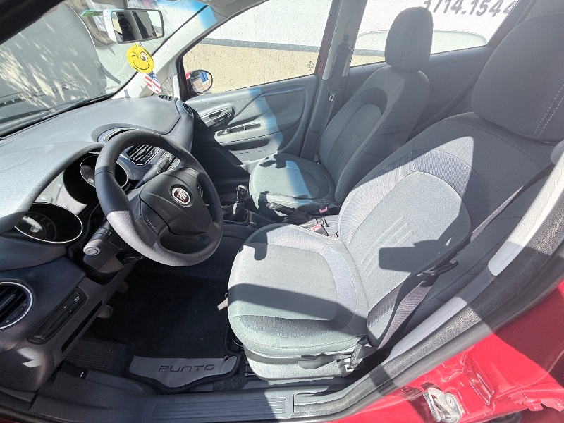 FIAT PUNTO 1.4 ATTRACTIVE 2014/2015 ELY AUTOMÓVEIS LAJEADO / Carros no Vale