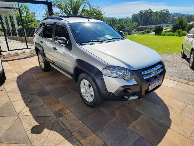 FIAT PALIO WEEKEND ADVENTURE LOCKER 1.8 FLEX 2010/2010 TS VEÍCULOS ANTA GORDA / Carros no Vale