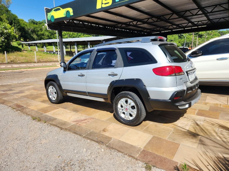 FIAT PALIO WEEKEND ADVENTURE LOCKER 1.8 FLEX 2010/2010 TS VEÍCULOS ANTA GORDA / Carros no Vale