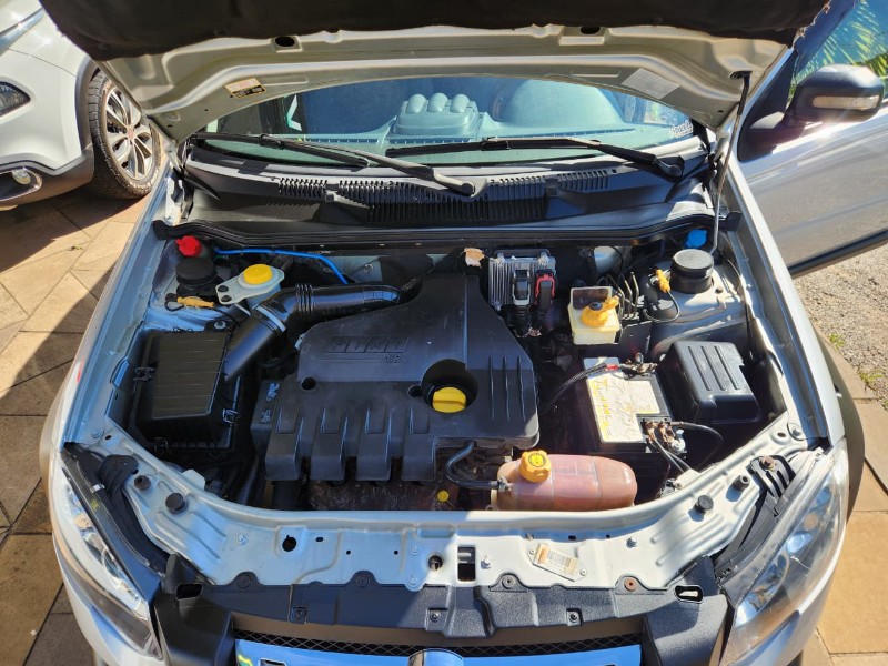 FIAT PALIO WEEKEND ADVENTURE LOCKER 1.8 FLEX 2010/2010 TS VEÍCULOS ANTA GORDA / Carros no Vale