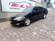TOYOTA CAMRY 3.0 XLE V6 24V 2005/2006 ELY AUTOMÓVEIS LAJEADO / Carros no Vale