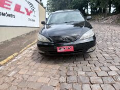 TOYOTA CAMRY 3.0 XLE V6 24V 2005/2006 ELY AUTOMÓVEIS LAJEADO / Carros no Vale