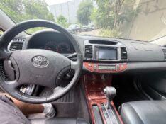 TOYOTA CAMRY 3.0 XLE V6 24V 2005/2006 ELY AUTOMÓVEIS LAJEADO / Carros no Vale