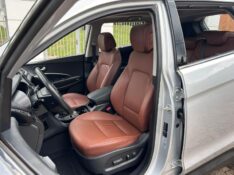 HYUNDAI SANTA FÉ GLS 3.3 V6 2014/2014 LS MULTIMARCAS VENÂNCIO AIRES / Carros no Vale