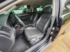 VOLKSWAGEN JETTA 2.5 2007/2007 TS VEÍCULOS ANTA GORDA / Carros no Vale