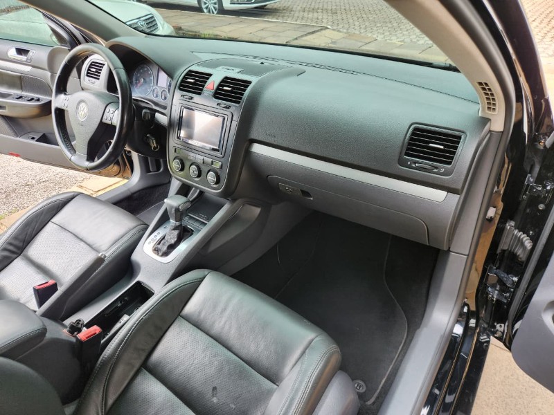 VOLKSWAGEN JETTA 2.5 2007/2007 TS VEÍCULOS ANTA GORDA / Carros no Vale